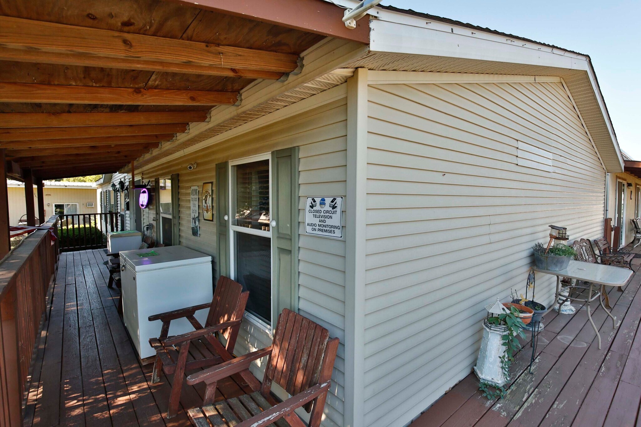 5 Southwinds Loop, Greenfield, MO 65661 Southwinds Motel