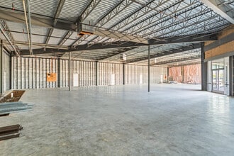 4805 E Sam Houston Pky S, Pasadena, TX for lease Building Photo- Image 1 of 5