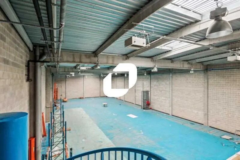 Flex in Le Blanc-Mesnil for lease - Interior Photo - Image 2 of 7