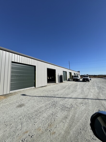 408 Airport rd, Kinston, NC for lease - Building Photo - Image 3 of 12