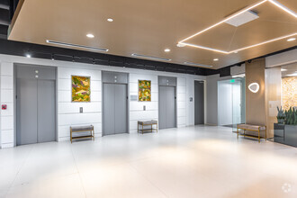 2626 Cole Ave, Dallas, TX for lease Lobby- Image 1 of 9