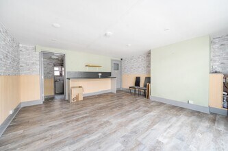 17A Westgate, Sleaford for lease Interior Photo- Image 2 of 3