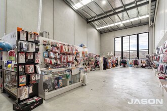 11-28 Jimmy Pl, Laverton North for lease Interior Photo- Image 1 of 4
