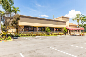 2200-2222 Glades Rd, Boca Raton, FL for lease Building Photo- Image 1 of 8