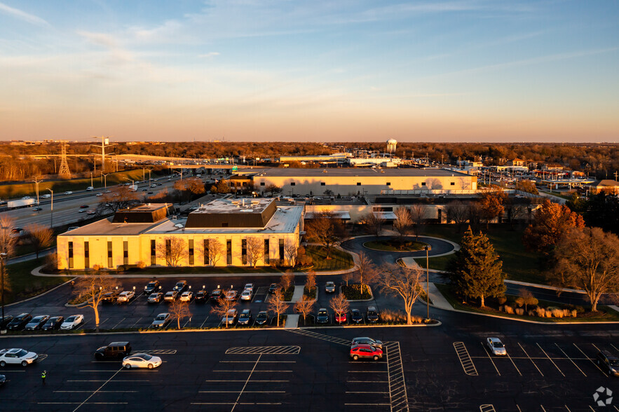 2300 Warrenville Rd, Downers Grove, IL for lease - Aerial - Image 3 of 6