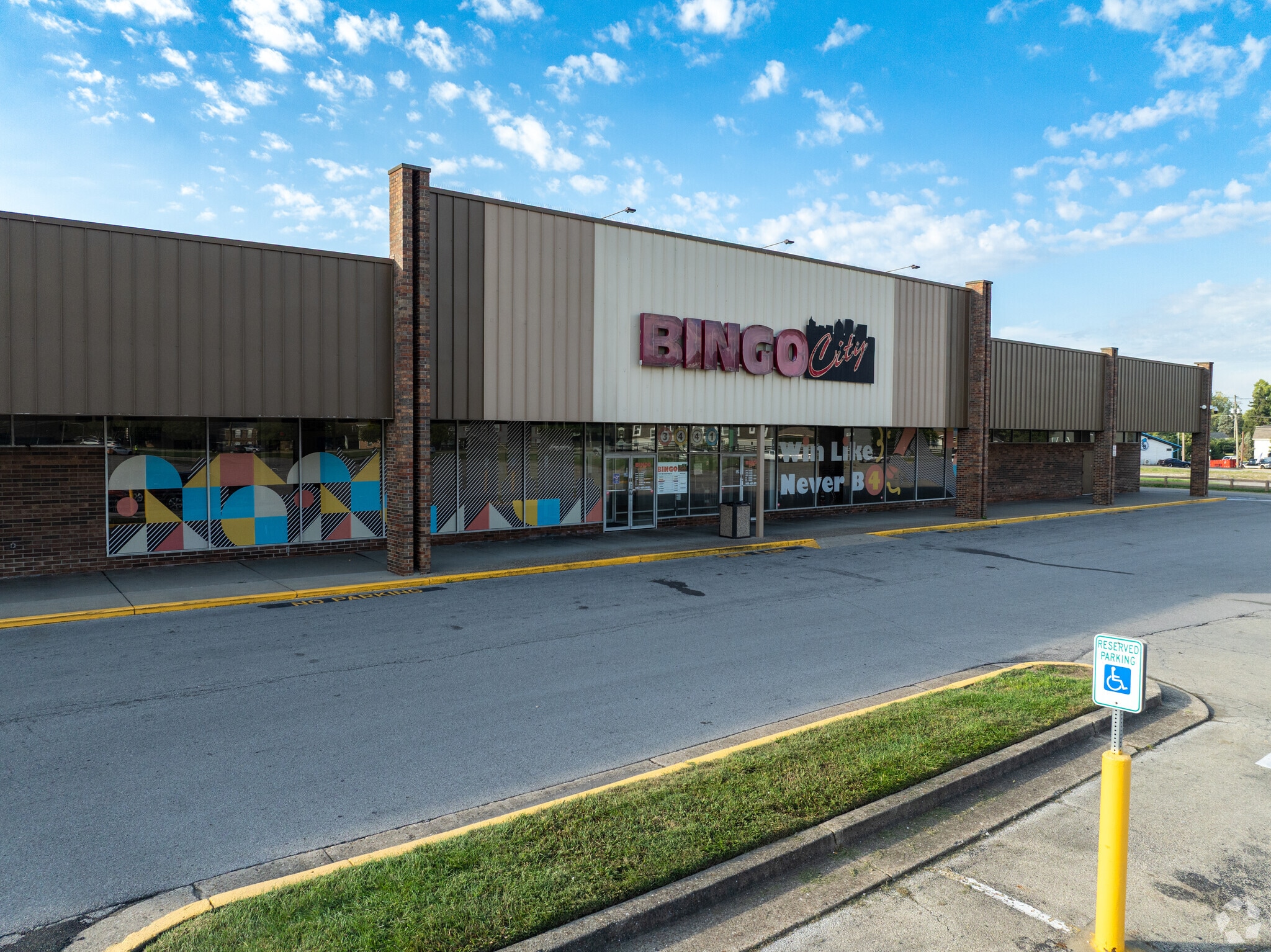 3411-3441 Breckenridge Ln, Louisville, KY for lease Building Photo- Image 1 of 35