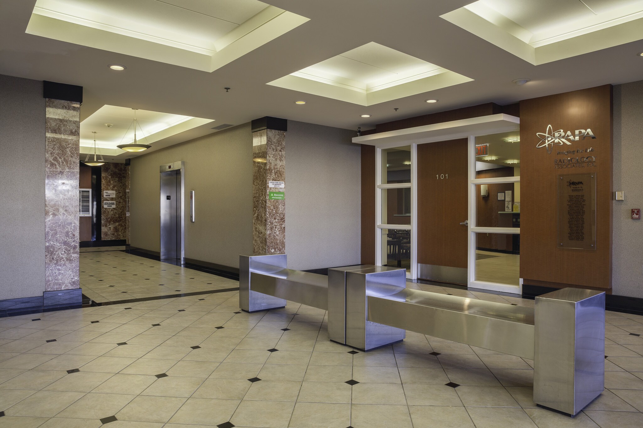 500 S University Ave, Little Rock, AR 72205 Doctors Building