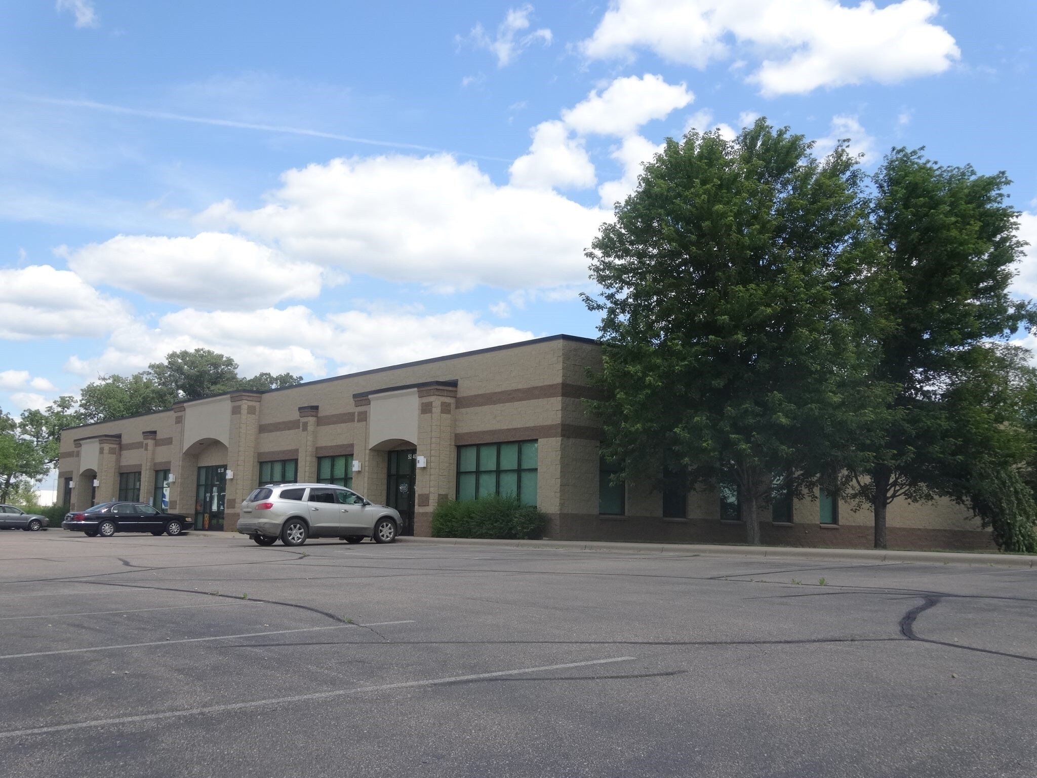 5200-5240 12th Ave E, Shakopee, MN for sale Building Photo- Image 1 of 1