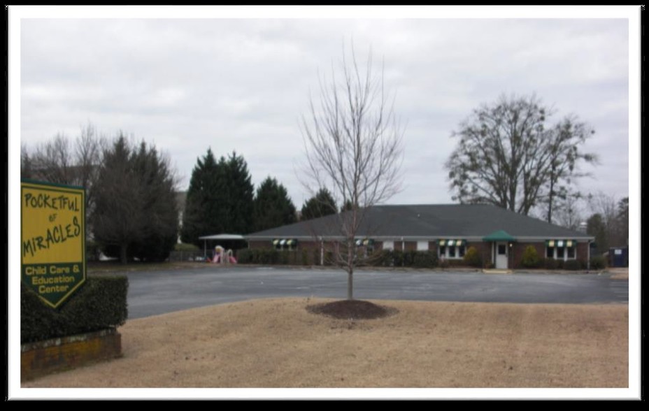 755 E Butler Rd, Mauldin, SC for sale - Primary Photo - Image 1 of 1