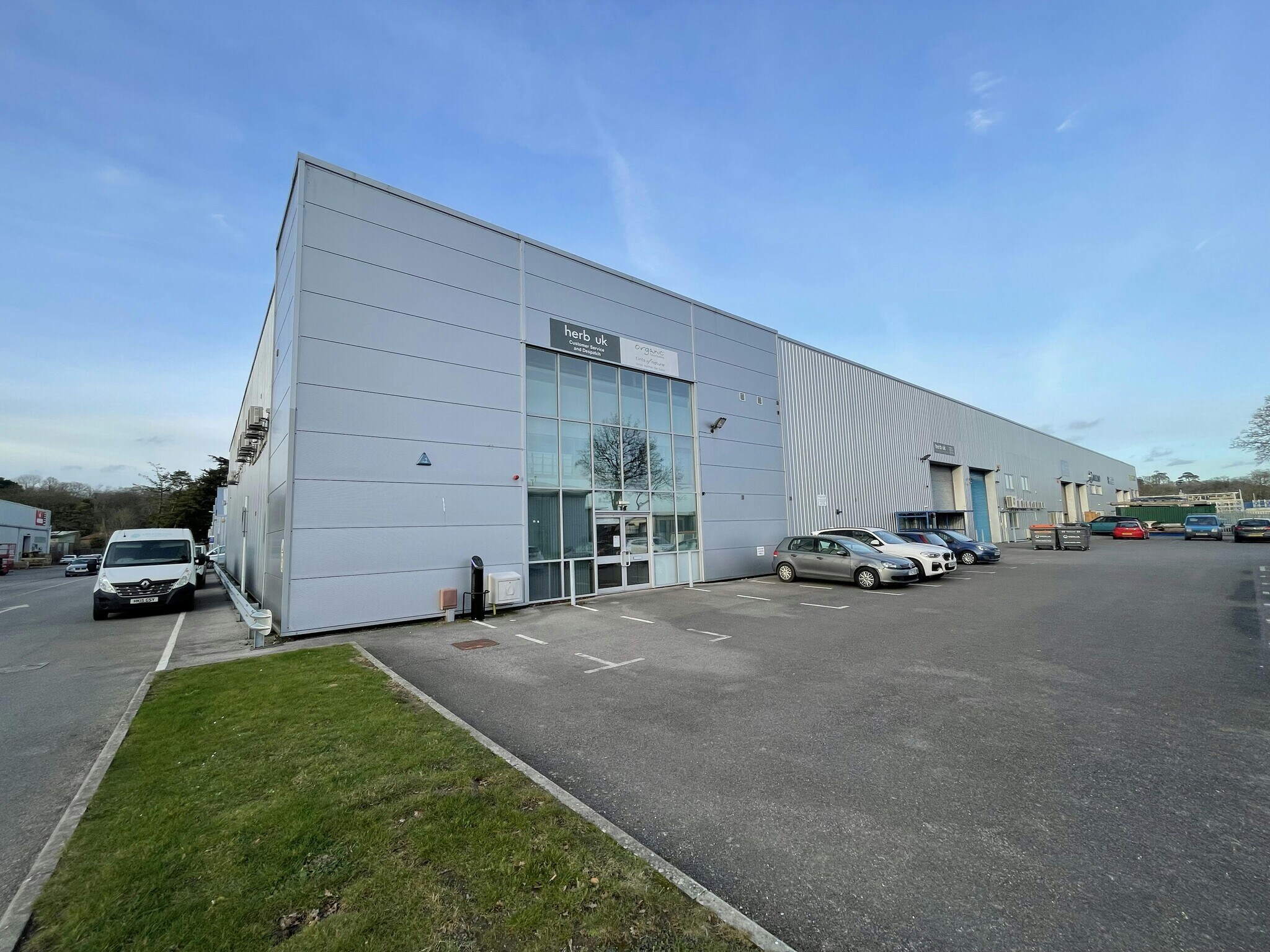 Ampress Ln, Lymington for sale Primary Photo- Image 1 of 18