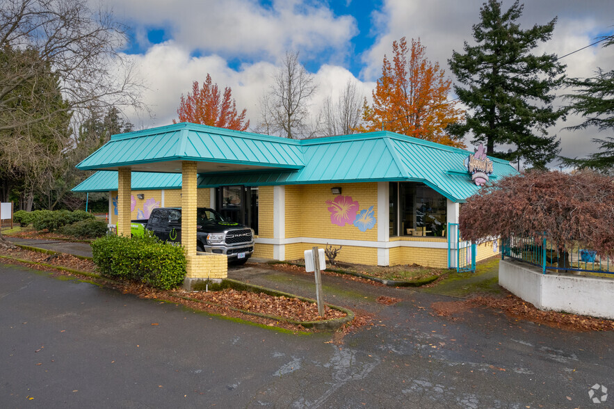 10565 SW Beaverton Hillsdale Hwy, Beaverton, OR for lease - Building Photo - Image 2 of 5