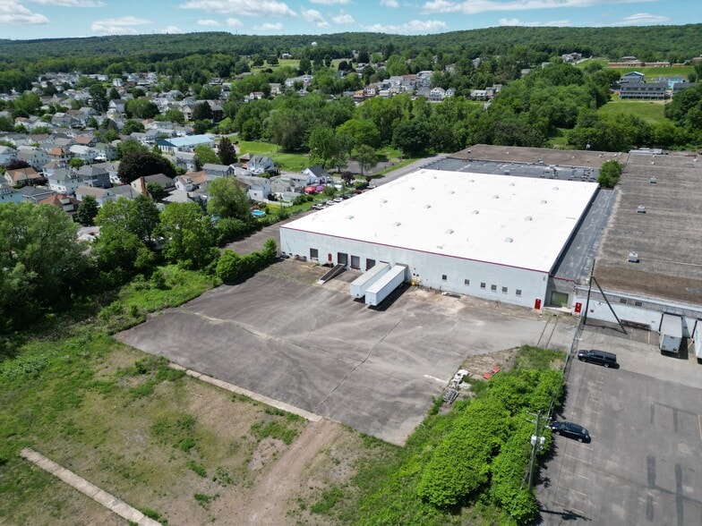 232 Division St, Kingston, PA for lease - Building Photo - Image 3 of 12