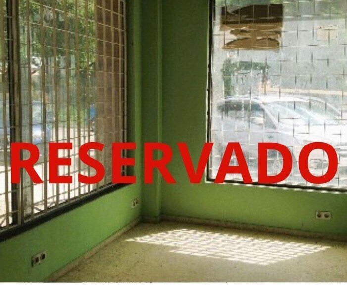 Retail in Gelves for sale - Interior Photo - Image 2 of 11