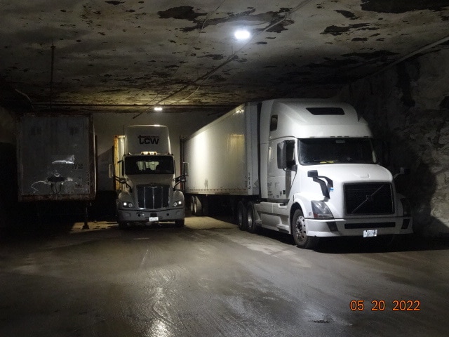 1055 Starks Rd, Cumberland Furnace, TN for lease - Interior Photo - Image 2 of 10