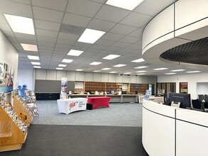 2100 S Tamiami Trl, Venice, FL for sale Interior Photo- Image 2 of 10