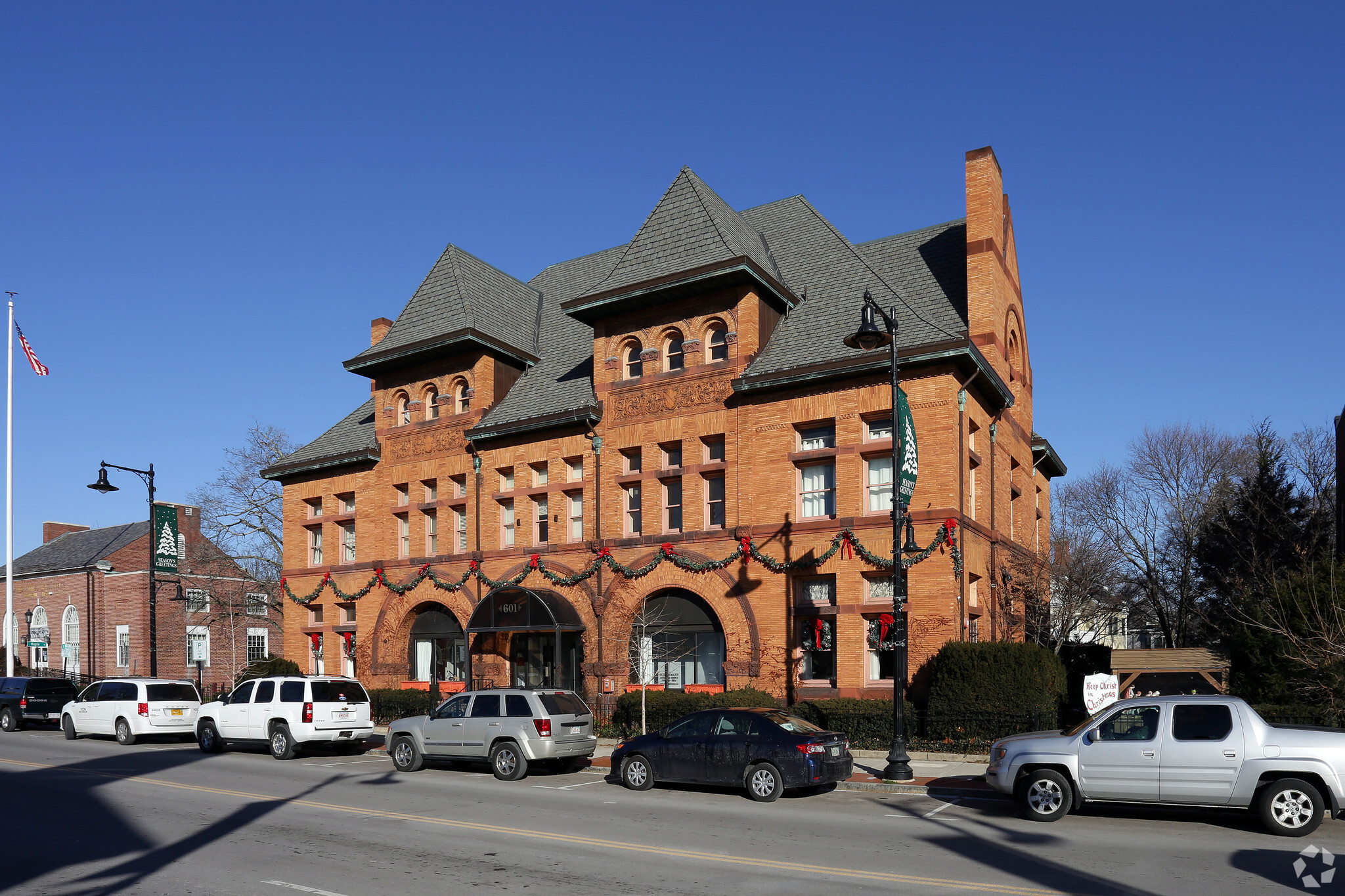 601 High St, Dedham, MA for sale Primary Photo- Image 1 of 1