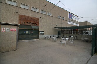 Retail in Sant Andreu de la Barca, Barcelona for lease Interior Photo- Image 1 of 16