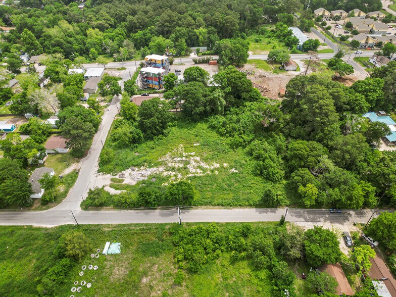 1405 Avenue E, Huntsville, TX for sale - Building Photo - Image 3 of 11