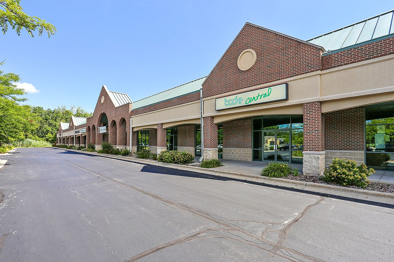 2450 Velp Ave, Green Bay, WI 54303 Glendale Crossing