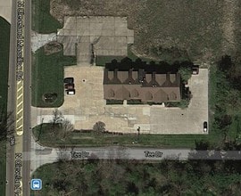 291 N Cleveland Massillon Rd, Akron, OH - AERIAL map view