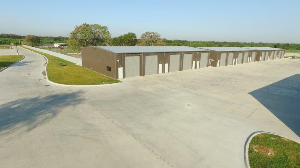 5969 Jones Rd, Bryan, TX for lease - Building Photo - Image 2 of 12