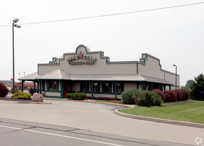 1721 E 60th St, Anderson, IN for sale - Primary Photo - Image 1 of 1