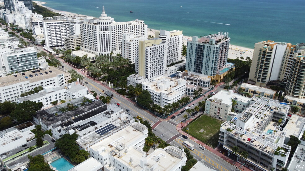 1475 Collins Ave, Miami Beach, FL for sale - Aerial - Image 3 of 5