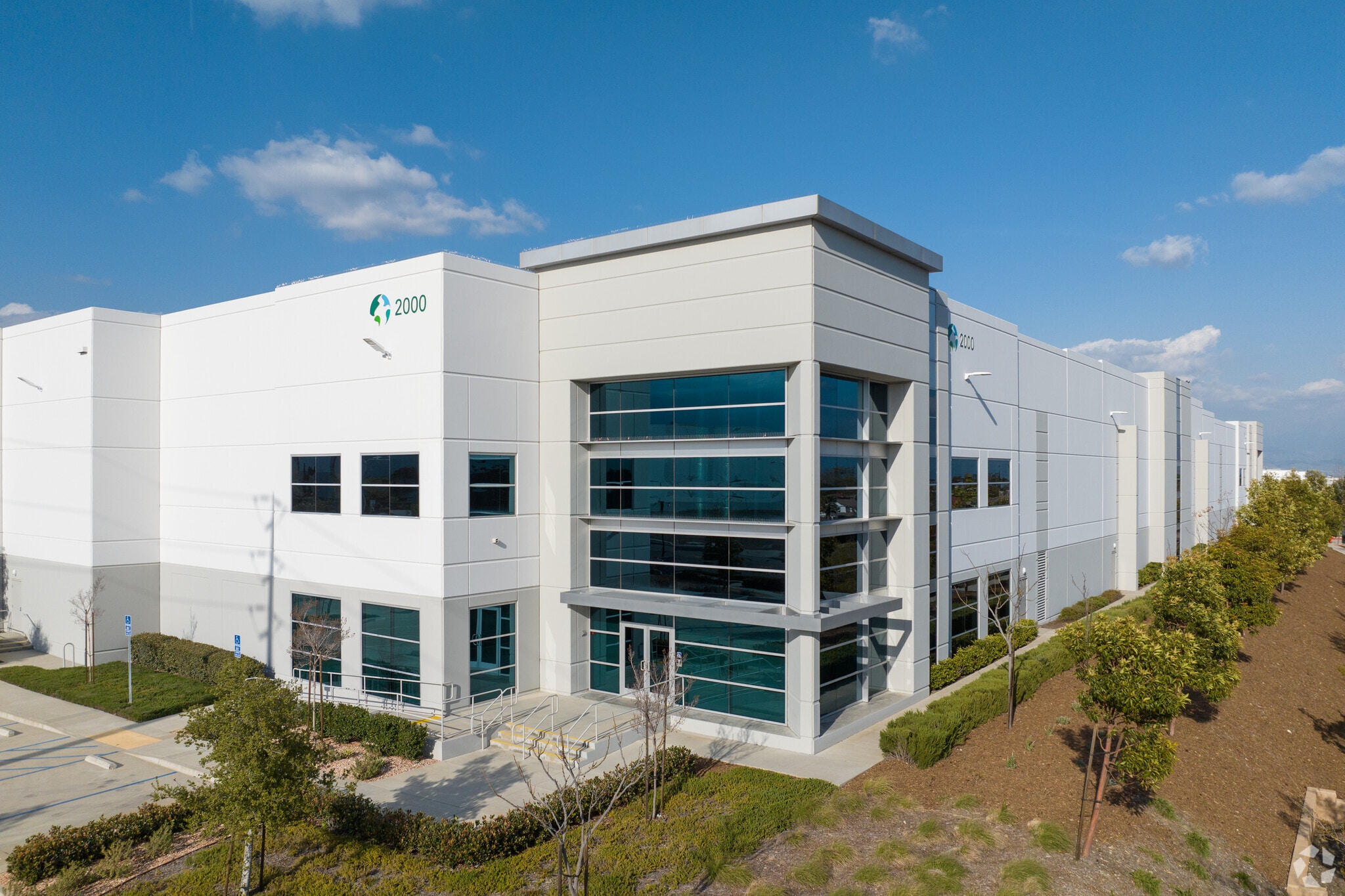 2000 W BaseLine Rd, Rialto, CA for sale Primary Photo- Image 1 of 1