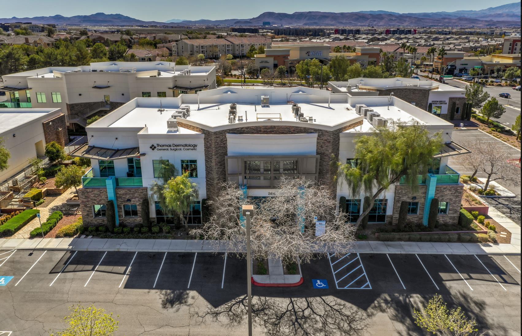 870 Seven Hills Dr, Henderson, NV for lease Building Photo- Image 1 of 5