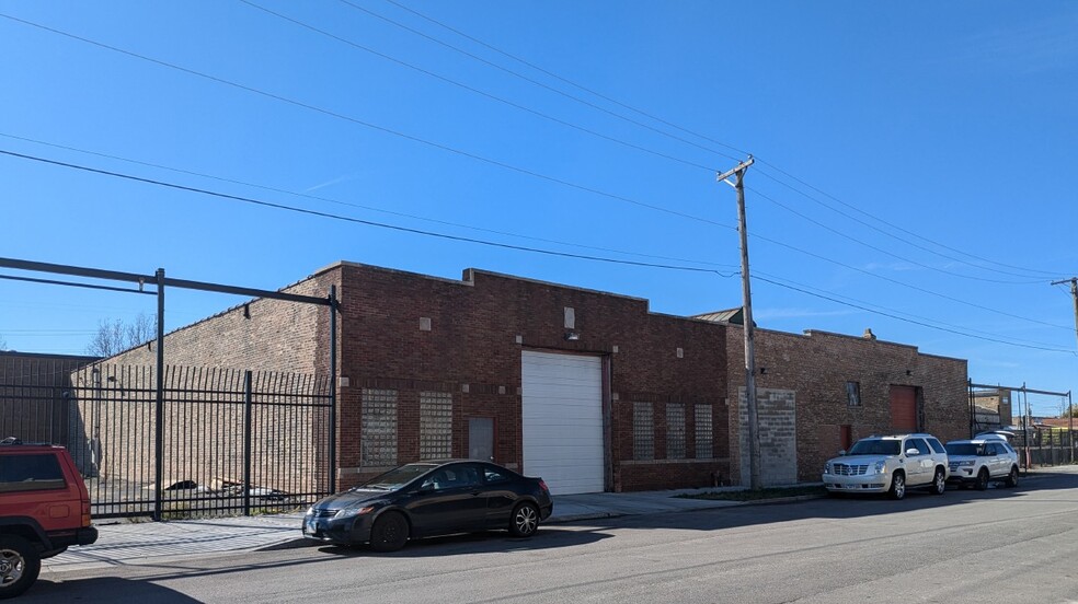 2017 W Hubbard St, Chicago, IL for lease - Building Photo - Image 1 of 5