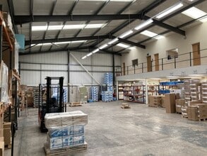 Holbrook Ave, Sheffield for lease Interior Photo- Image 1 of 6