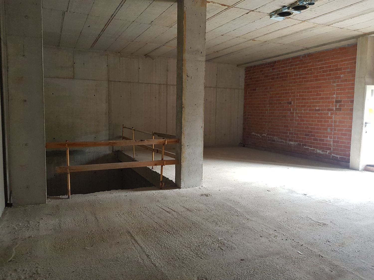 Retail in Santiago de Compostela, La Coruna for sale Building Photo- Image 1 of 20