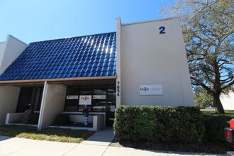 7602-7644 15th St E, Sarasota, FL for lease Interior Photo- Image 1 of 9