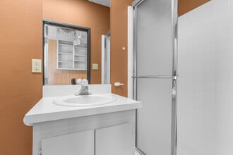 4900 Overton Ridge Blvd, Fort Worth, TX for lease Interior Photo- Image 2 of 9