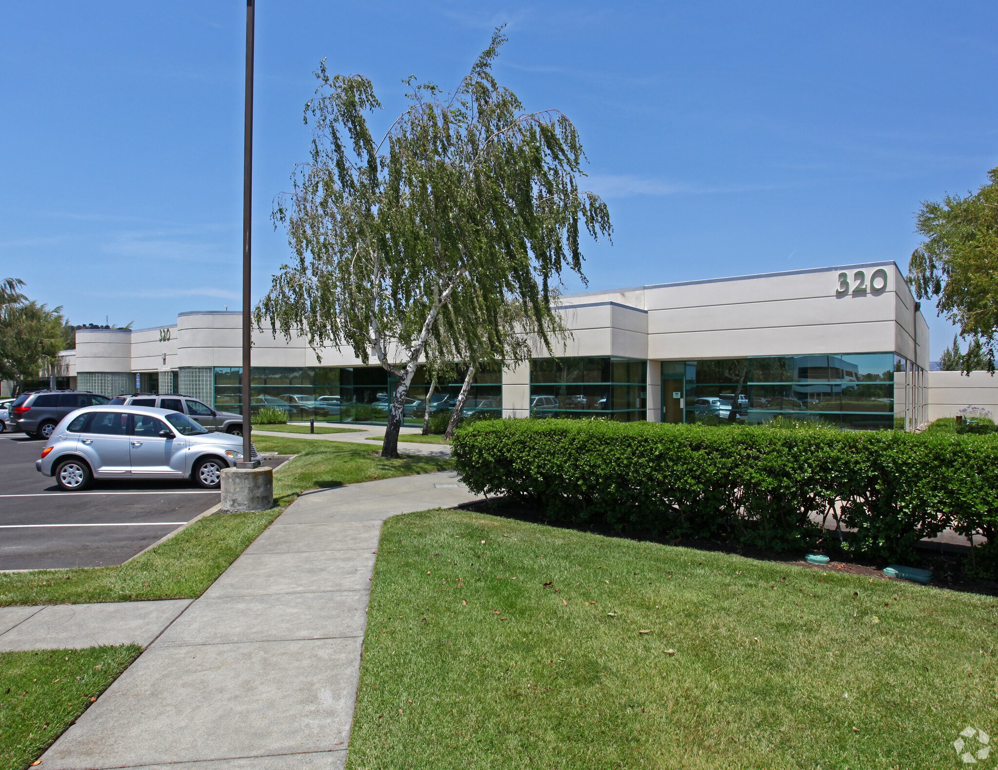 320 Campus Ln, Fairfield, CA 94534 Flex for Lease