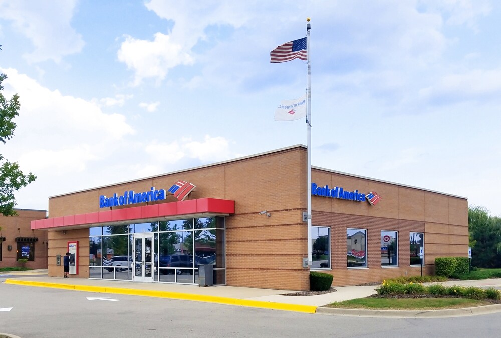 705 Sutton Rd, Streamwood, IL 60107