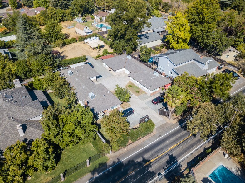 2633 California Ave, Carmichael, CA 95608