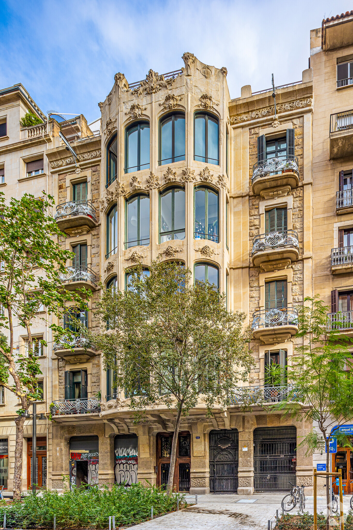 Carrer De Girona, Barcelona, Barcelona for lease Primary Photo- Image 1 of 4