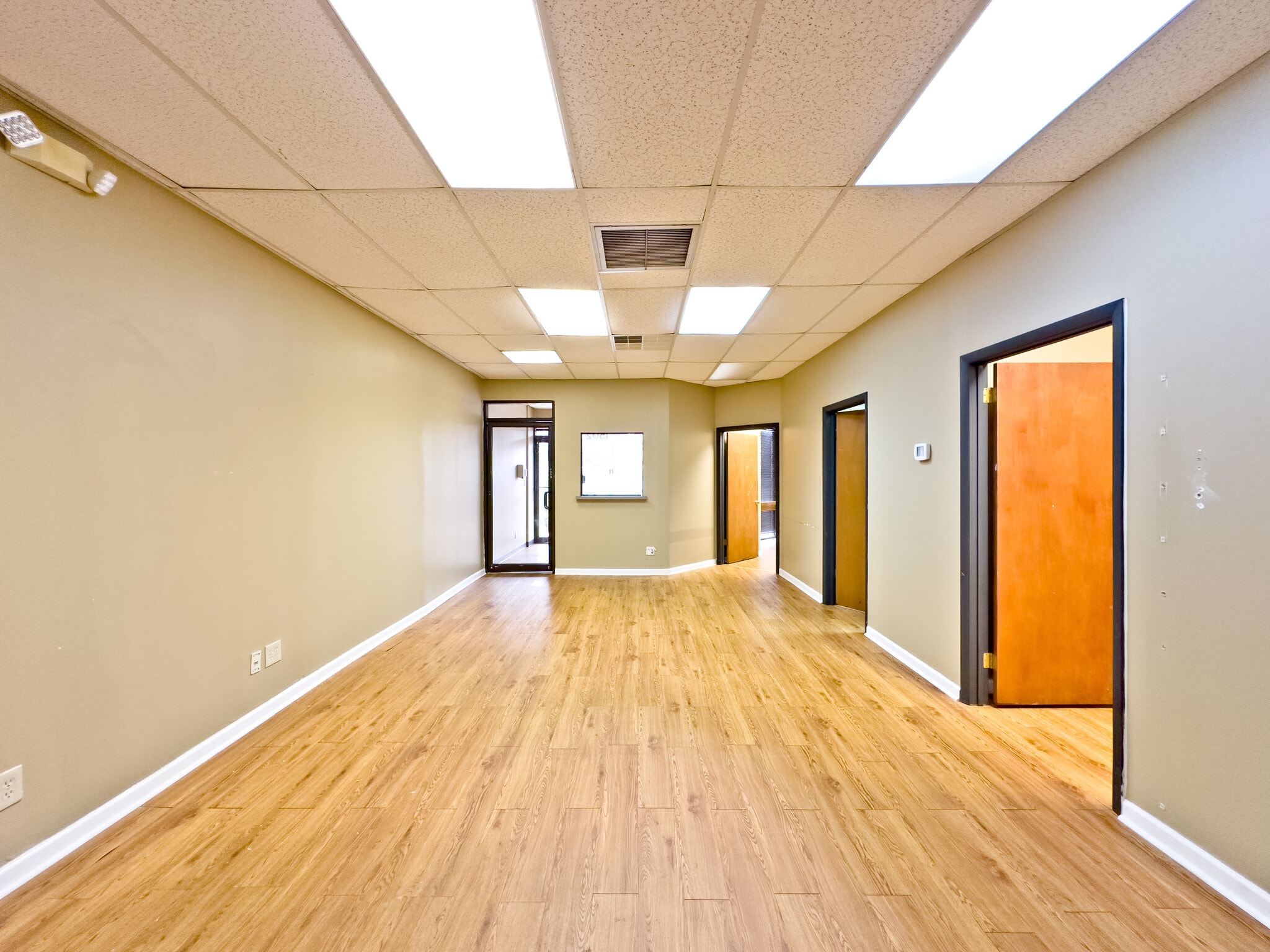 1500-1526 5th Ave S, Birmingham, AL for lease Interior Photo- Image 1 of 2