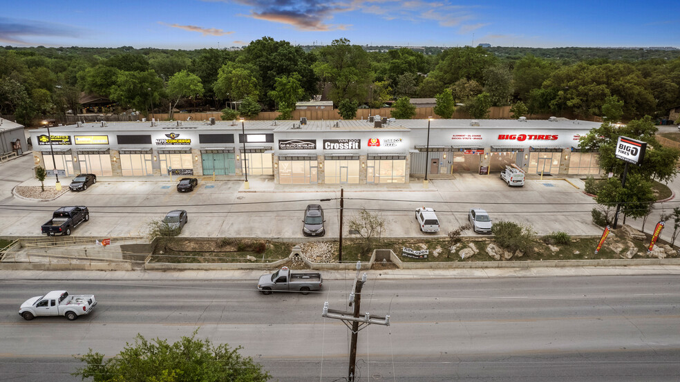 6563 Babcock Rd, San Antonio, TX for lease - Building Photo - Image 1 of 9