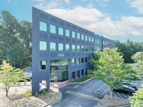 7500 E Independence Blvd, Charlotte, NC for lease Building Photo- Image 2 of 3