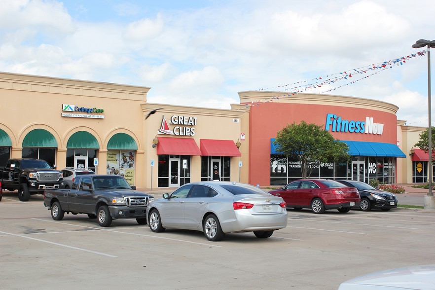 6801 Rufe Snow Dr, Watauga, TX for lease - Building Photo - Image 3 of 27