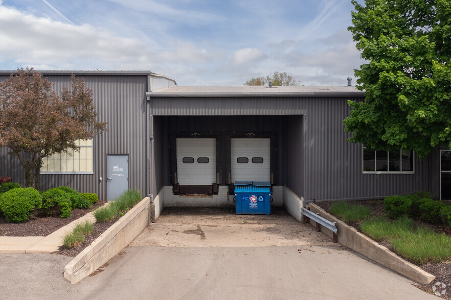 1593-1595 Galbraith Ave SE, Grand Rapids, MI for lease - Building Photo - Image 3 of 6