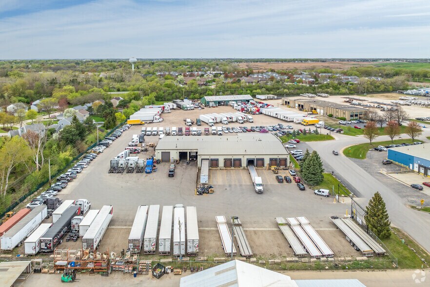 8 Prosper Ct, Lake In The Hills, IL for lease - Aerial - Image 3 of 5