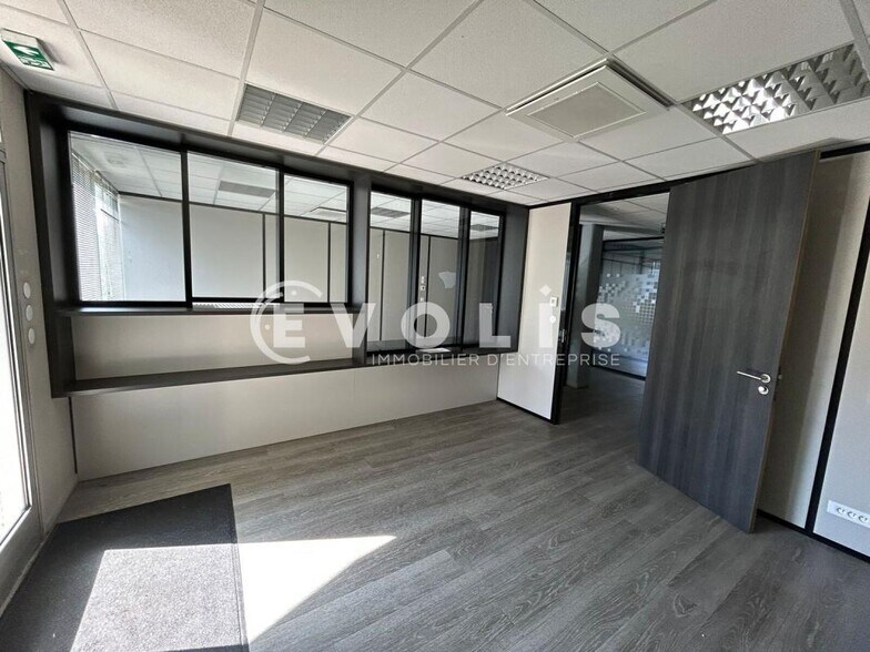 5 Rue Rudolf Diesel, Mérignac for lease - Interior Photo - Image 2 of 16