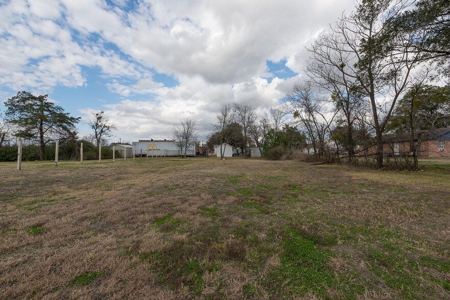 304 W Pruitt St, Bryan, TX for sale - Other - Image 1 of 1
