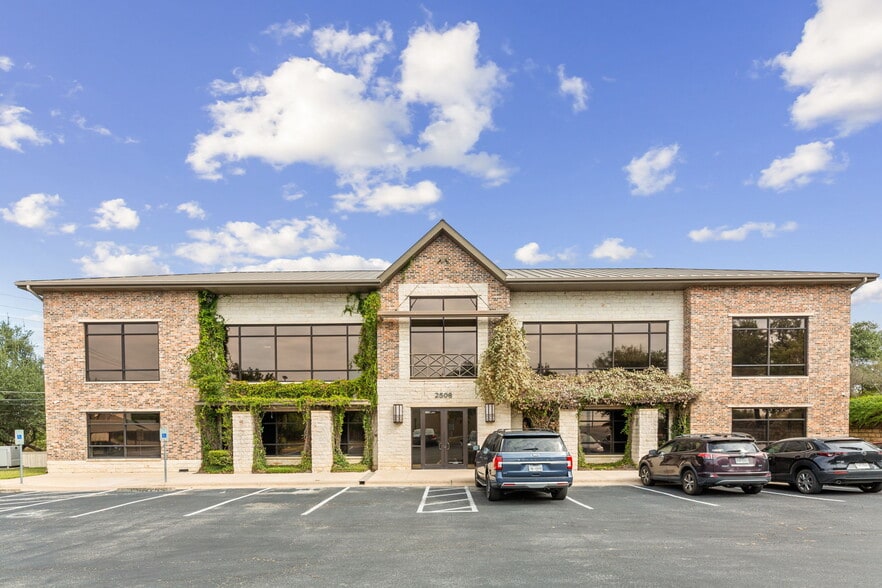 2508 Ashley Worth Blvd, Austin, TX for sale - Building Photo - Image 1 of 14