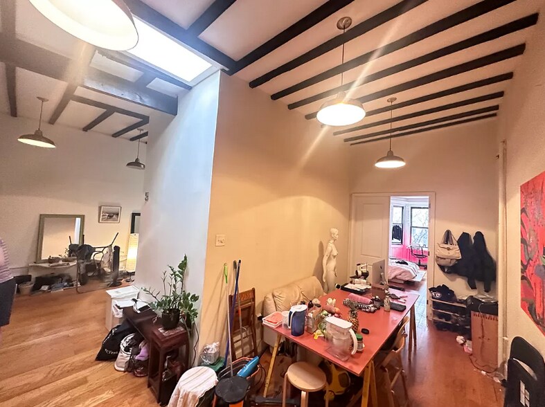 30 Covert St, Brooklyn, NY for sale - Building Photo - Image 1 of 1