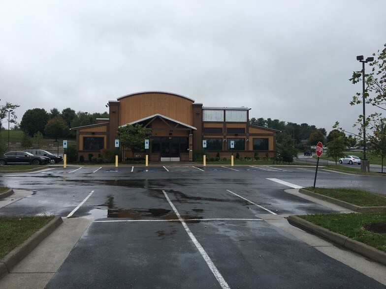 156 Lucy Ln, Waynesboro, VA for sale - Building Photo - Image 1 of 1