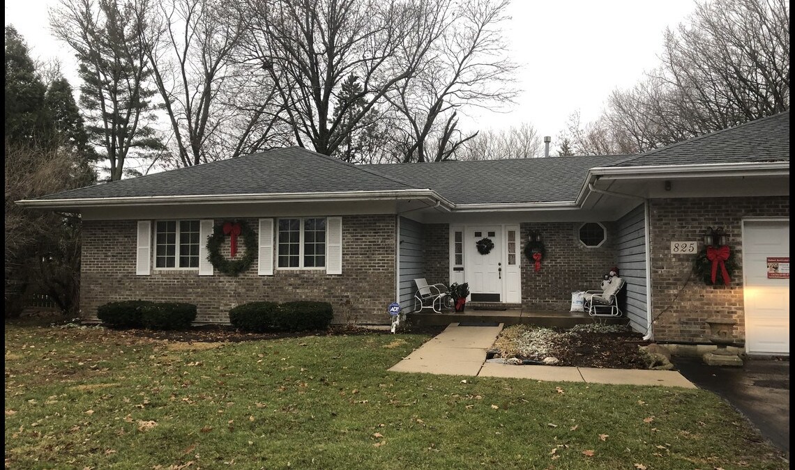 825 N 5th Ave, St Charles, IL for sale Primary Photo- Image 1 of 1